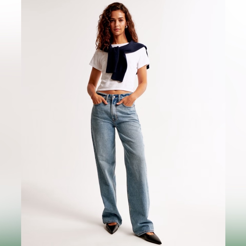 Abercrombie and Fitch Mid Rise Slouchy Jean